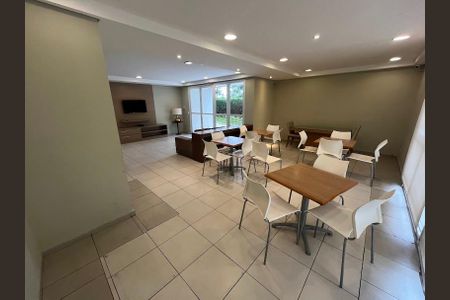 Apartamento para alugar com 70m², 2 quartos e 1 vaga Apartamento para alugar com 70m², 2 quartos e 1 vagaSalão de Festas