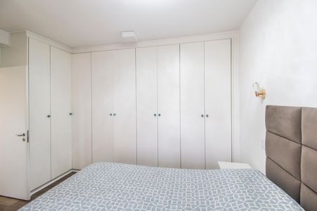 Apartamento à venda com 94m², 2 quartos e 2 vagas Apartamento à venda com 94m², 2 quartos e 2 vagasSuíte