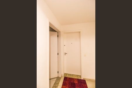 Apartamento à venda com 94m², 2 quartos e 2 vagas Apartamento à venda com 94m², 2 quartos e 2 vagasEntrada