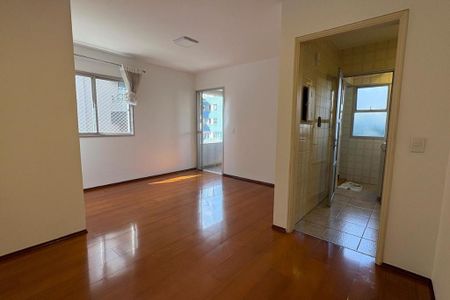 Apartamento para alugar com 65m², 3 quartos e 2 vagas Apartamento para alugar com 65m², 3 quartos e 2 vagasFoto 02