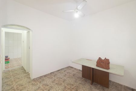 Casa para alugar com 150m², 3 quartos e sem vaga Casa para alugar com 150m², 3 quartos e sem vagaSala
