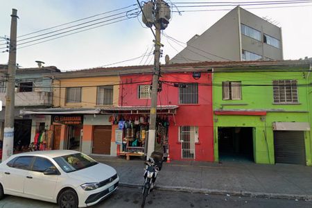 Casa para alugar com 120m², 1 quarto e 1 vaga Casa para alugar com 120m², 1 quarto e 1 vagaFachada