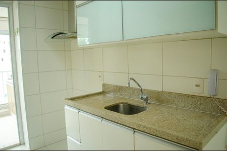 Apartamento à venda com 3 quartos, 108m² em Jardim Goiás, Goiânia