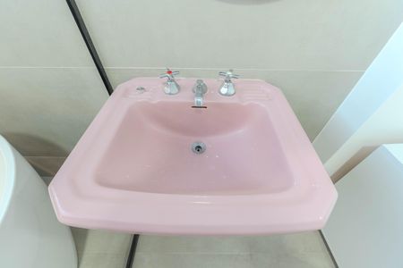 Apartamento para alugar com 150m², 4 quartos e 1 vaga Apartamento para alugar com 150m², 4 quartos e 1 vagaBanheiro da Suíte 1