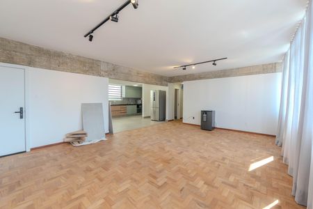 Apartamento para alugar com 150m², 4 quartos e 1 vaga Apartamento para alugar com 150m², 4 quartos e 1 vagaSala