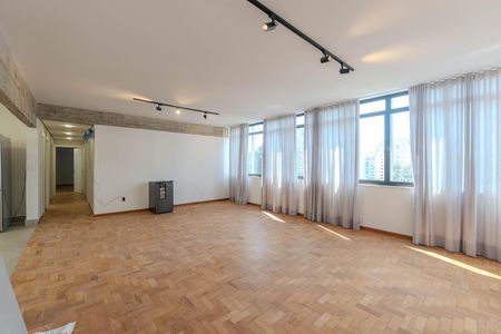 Apartamento para alugar com 150m², 4 quartos e 1 vaga Apartamento para alugar com 150m², 4 quartos e 1 vagaSala