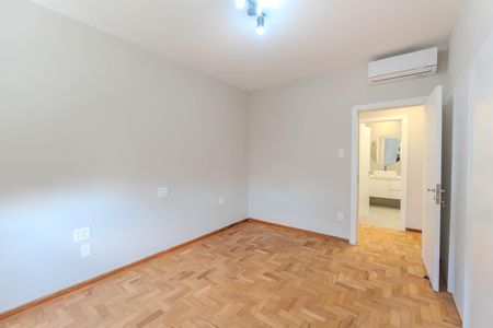 Apartamento para alugar com 150m², 4 quartos e 1 vaga Apartamento para alugar com 150m², 4 quartos e 1 vagaQuarto 1