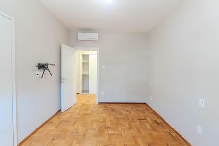 Apartamento para alugar com 150m², 4 quartos e 1 vaga Apartamento para alugar com 150m², 4 quartos e 1 vagaQuarto 2