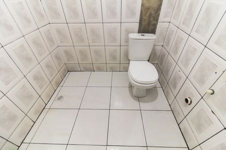Casa para alugar com 35m², 1 quarto e sem vaga Casa para alugar com 35m², 1 quarto e sem vagaBanheiro