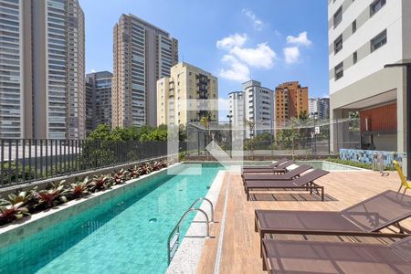 Studio para alugar com 33m², 1 quarto e sem vaga Studio para alugar com 33m², 1 quarto e sem vagaPiscina