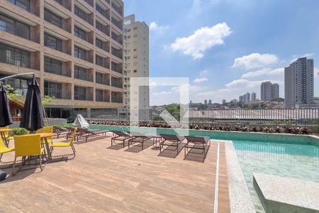 Studio para alugar com 33m², 1 quarto e sem vaga Studio para alugar com 33m², 1 quarto e sem vagaPiscina