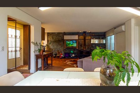 Casa à venda com 170m², 3 quartos e 3 vagas Casa à venda com 170m², 3 quartos e 3 vagasSala