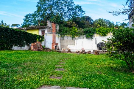 Casa à venda com 170m², 3 quartos e 3 vagas Casa à venda com 170m², 3 quartos e 3 vagasQuintal