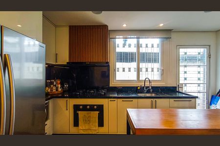 Casa à venda com 170m², 3 quartos e 3 vagas Casa à venda com 170m², 3 quartos e 3 vagasCozinha