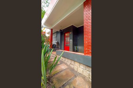 Casa à venda com 170m², 3 quartos e 3 vagas Casa à venda com 170m², 3 quartos e 3 vagasÁrea comum