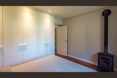 Casa à venda com 170m², 3 quartos e 3 vagas Casa à venda com 170m², 3 quartos e 3 vagasQuarto 2