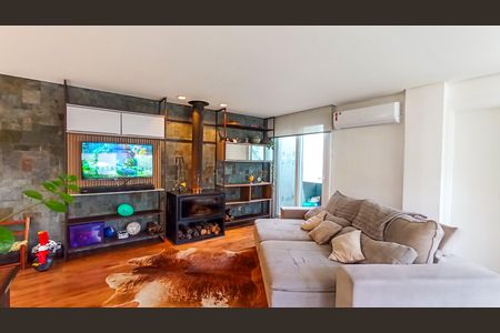Casa à venda com 170m², 3 quartos e 3 vagas Casa à venda com 170m², 3 quartos e 3 vagasSala