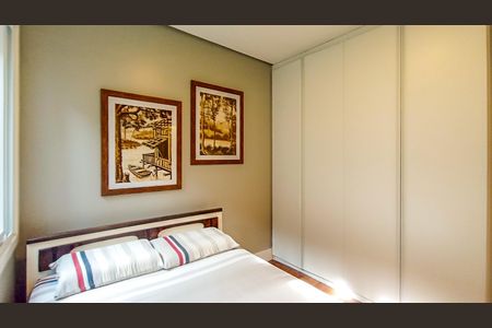 Casa à venda com 170m², 3 quartos e 3 vagas Casa à venda com 170m², 3 quartos e 3 vagasSuite