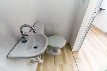 Casa para alugar com 35m², 1 quarto e sem vaga Casa para alugar com 35m², 1 quarto e sem vagaBanheiro