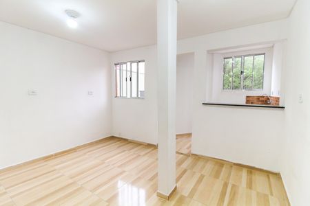 Casa para alugar com 35m², 1 quarto e sem vaga Casa para alugar com 35m², 1 quarto e sem vagaSala/Quarto