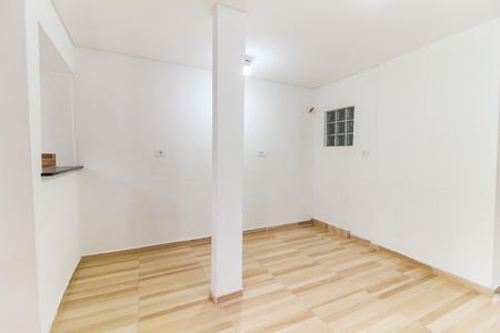 Casa para alugar com 35m², 1 quarto e sem vaga Casa para alugar com 35m², 1 quarto e sem vagaSala/Quarto