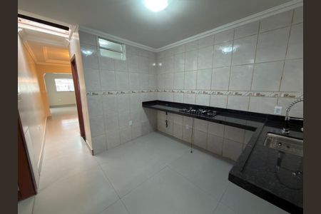 Casa à venda com 60m², 1 quarto e 1 vaga