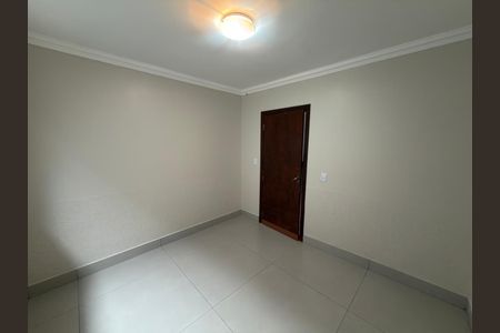 Casa à venda com 60m², 1 quarto e 1 vaga