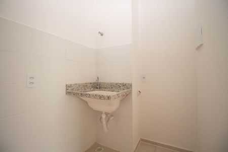 Apartamento à venda com 45m², 2 quartos e 1 vaga Apartamento à venda com 45m², 2 quartos e 1 vagaCozinha e Área de Serviço