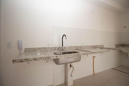 Apartamento à venda com 45m², 2 quartos e 1 vaga Apartamento à venda com 45m², 2 quartos e 1 vagaCozinha e Área de Serviço