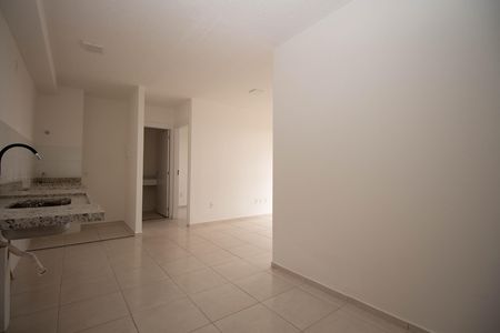 Apartamento à venda com 45m², 2 quartos e 1 vaga Apartamento à venda com 45m², 2 quartos e 1 vagaHall