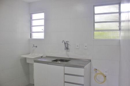 Cozinha de casa para alugar com 1 quarto, 60m² em Jardim Adriana, Guarulhos