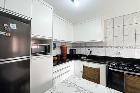Apartamento à venda com 55m², 2 quartos e 1 vaga Apartamento à venda com 55m², 2 quartos e 1 vagaCozinha