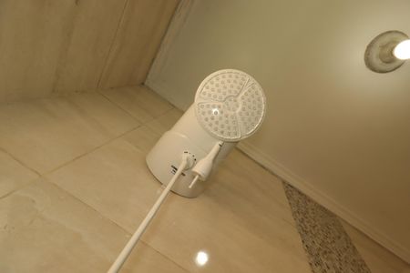 Casa à venda com 165m², 4 quartos e 2 vagasBanheiro da Suíte 1 - Chuveiro