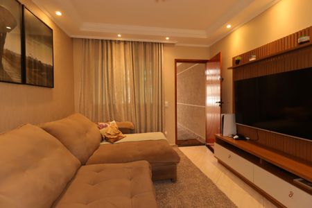 Sala de casa à venda com 4 quartos, 165m² em Vila Cecilia Maria, Santo André