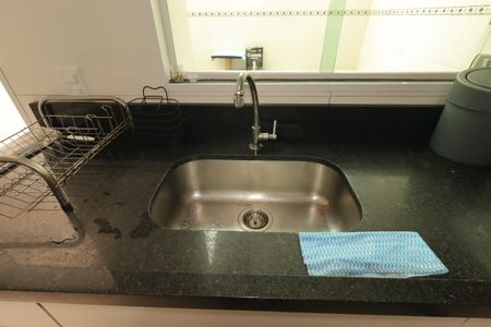 Casa à venda com 165m², 4 quartos e 2 vagasCozinha - Pia