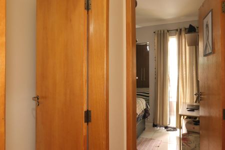 Casa à venda com 165m², 4 quartos e 2 vagasCorredor