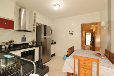 Casa à venda com 165m², 4 quartos e 2 vagasCozinha