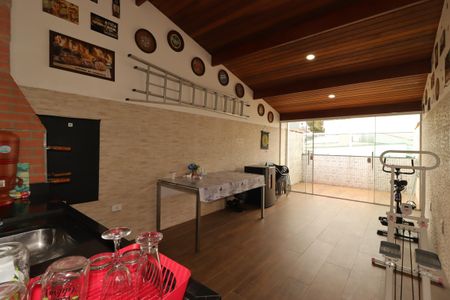 Casa à venda com 165m², 4 quartos e 2 vagasÁrea Gourmet