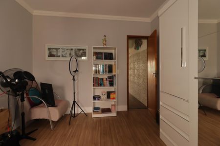 Casa à venda com 165m², 4 quartos e 2 vagasQuarto 2