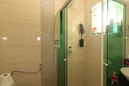 Casa à venda com 165m², 4 quartos e 2 vagasBanheiro da Suíte 2
