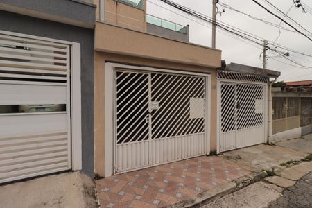 Casa à venda com 165m², 4 quartos e 2 vagasFachada