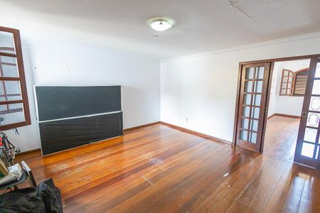 Casa para alugar com 567m², 7 quartos e 3 vagas