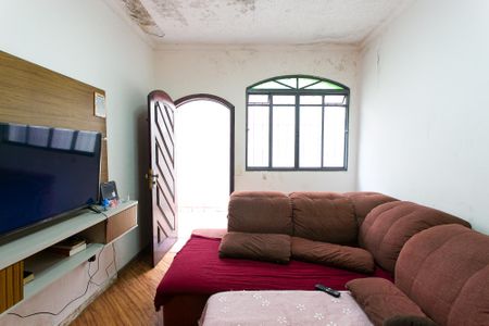 Casa à venda com 350m², 4 quartos e 2 vagas Casa à venda com 350m², 4 quartos e 2 vagasCasa 2 - Sala