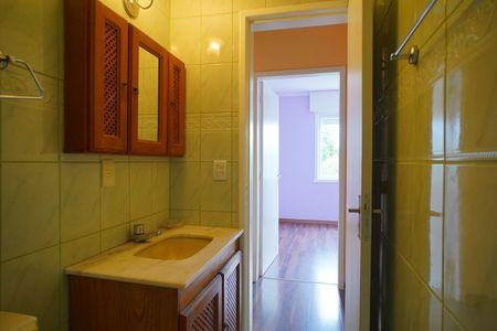 Banheiro  de apartamento à venda com 1 quarto, 50m² em Passo D’areia, Porto Alegre