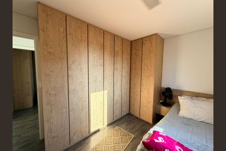 Apartamento à venda com 62m², 2 quartos e 2 vagas Apartamento à venda com 62m², 2 quartos e 2 vagasQuarto