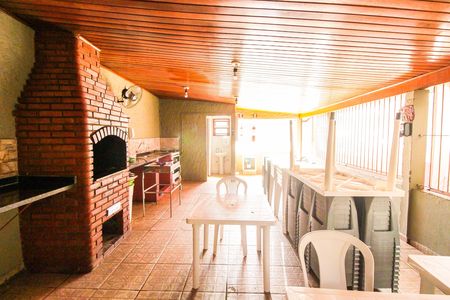Apartamento para alugar com 43m², 2 quartos e 1 vaga Apartamento para alugar com 43m², 2 quartos e 1 vagaÁrea comum - Salão de festas