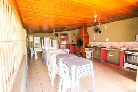 Apartamento para alugar com 43m², 2 quartos e 1 vaga Apartamento para alugar com 43m², 2 quartos e 1 vagaÁrea comum - Salão de festas