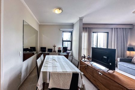 Apartamento à venda com 115m², 3 quartos e 3 vagas Apartamento à venda com 115m², 3 quartos e 3 vagasSala de Jantar