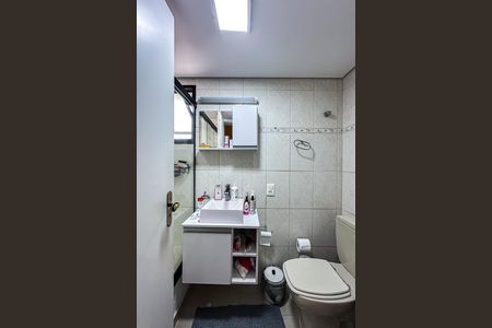 Apartamento à venda com 115m², 3 quartos e 3 vagas Apartamento à venda com 115m², 3 quartos e 3 vagasBanheiro da Suíte