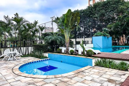 Apartamento à venda com 115m², 3 quartos e 3 vagas Apartamento à venda com 115m², 3 quartos e 3 vagasPiscina